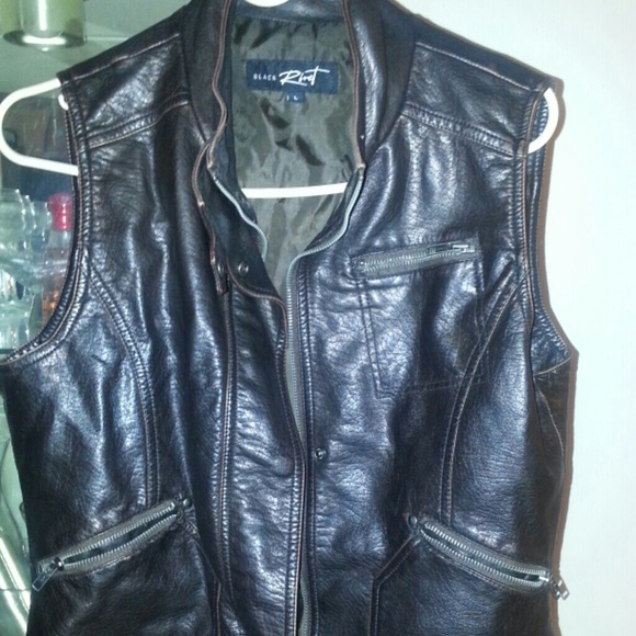 Black rivet PU dark brown vest