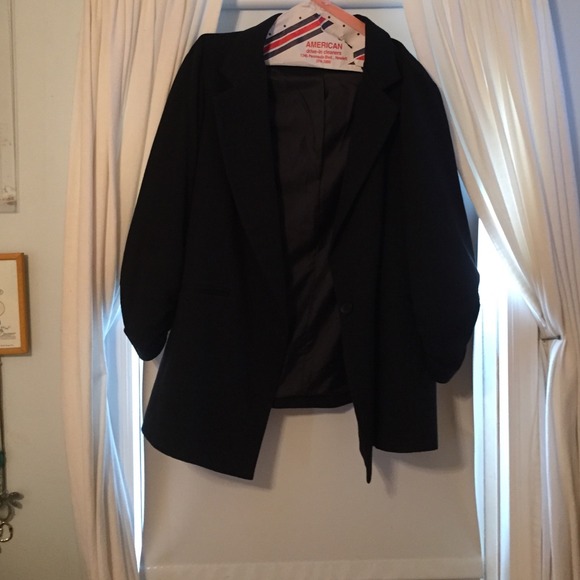Black Gibson blazer