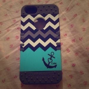 🚫SOLD 🚫iPhone 5/5S case