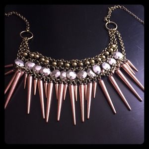 Statement necklace