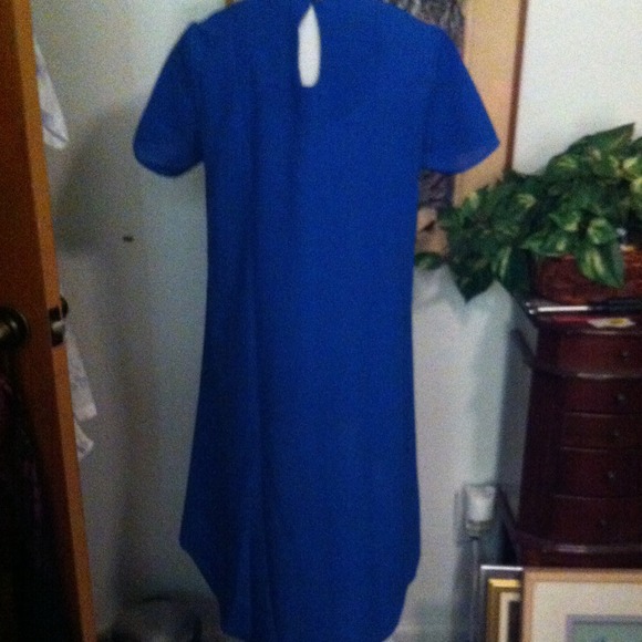 BNWOT Blue High Low Dress w/ keyhole sz M - Picture 2 of 2