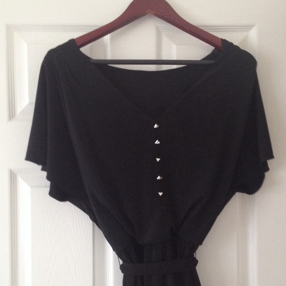 White House black market LBD with tie - Picture 2 of 4