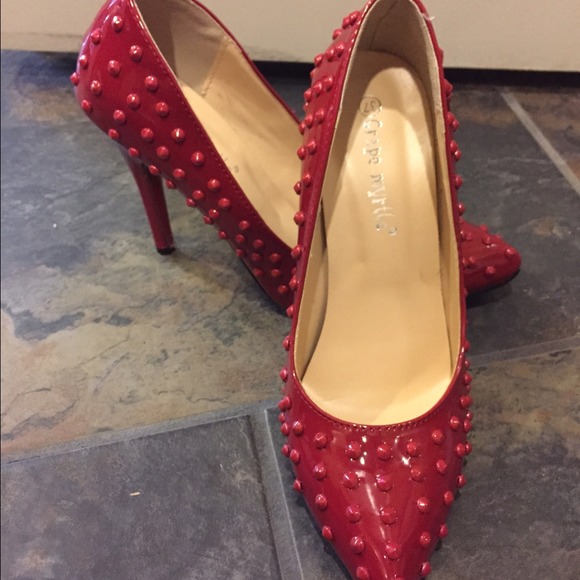 Shoes - Picture 3 of 3