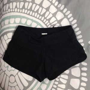 Lululemon black speed shorts