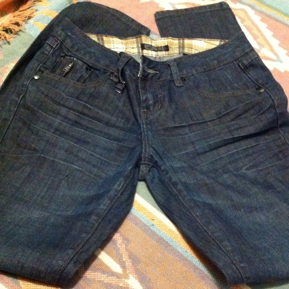 Blue skinny jeans