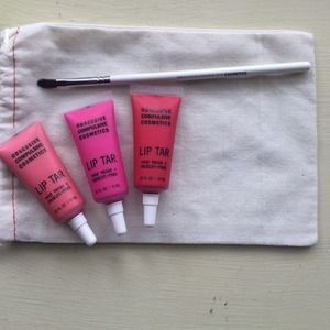 OCC LIP TARS WITH BRUSH