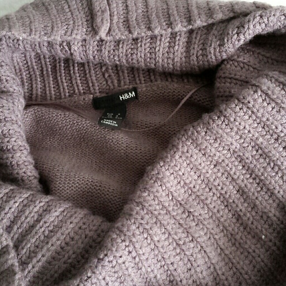 Sweater - Picture 2 of 3