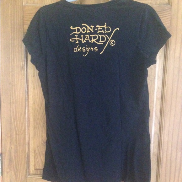 Ed Hardy Shirt size L (fits XL) - Picture 3 of 4