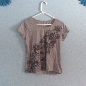 Gray Tshirt with flower pattern