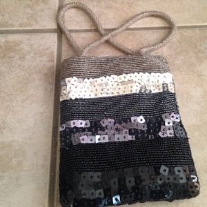 Formal event sequined handbag.