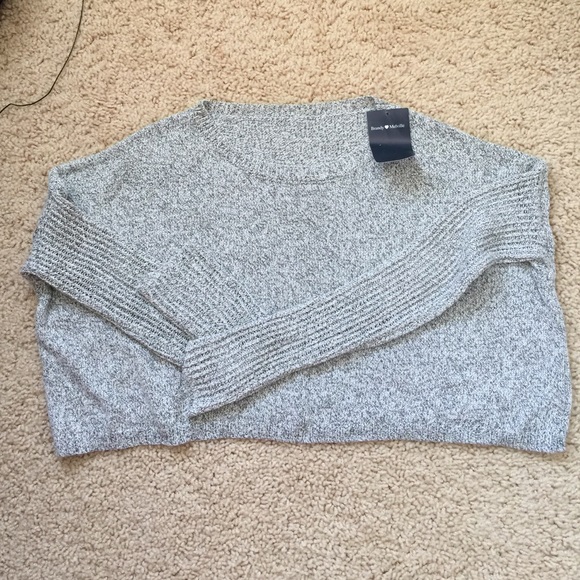 Brandy Melville speckled cropped sweater - Picture 3 of 3