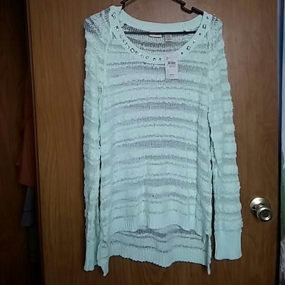 Buckle Daytrip Sweater. NWT!