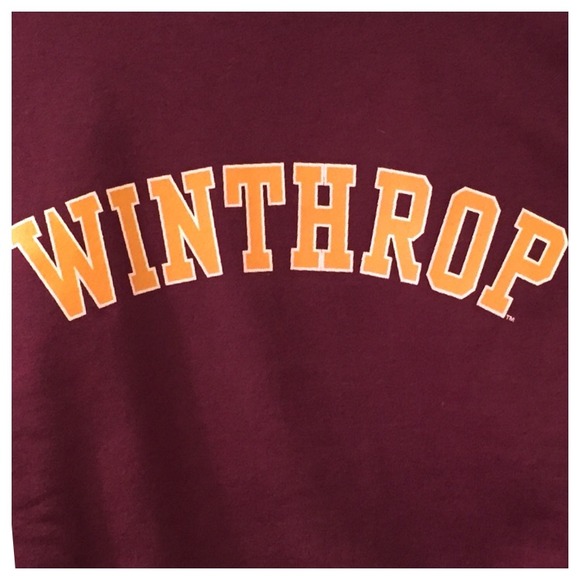 WINTHROP U fleece sweatshirt