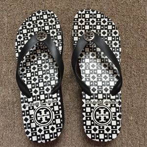 Tory burch flip flop