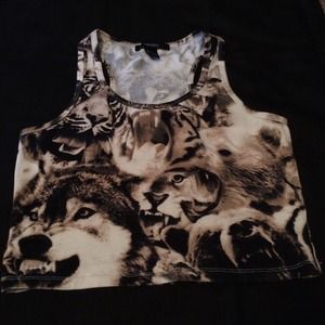 Wolf print crop top