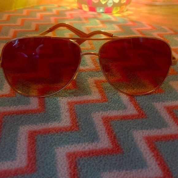 American eagle outfitters aviator sunglasses