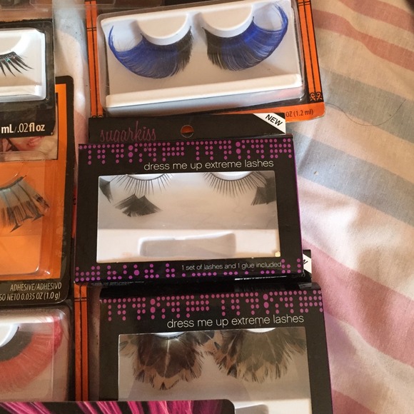 Bundle Crazy False Lashes - Picture 3 of 4