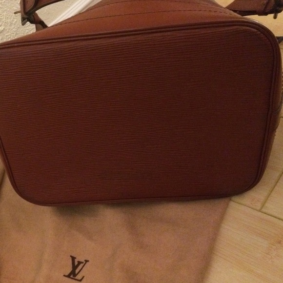 Louis Vuitton Epi Leather Noe large in Brown - Picture 4 of 4