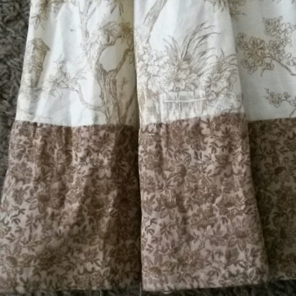 Creamy Tan Skirt - Picture 2 of 4