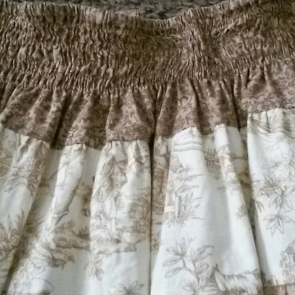 Creamy Tan Skirt - Picture 4 of 4