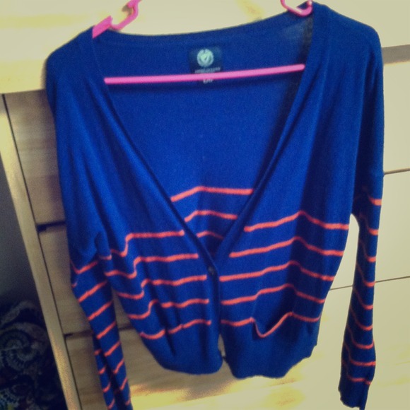 Cropped Cardigan