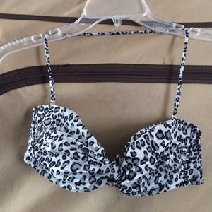 👙🏝Victoria's Secret Gray Leopard print bikini