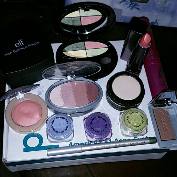🚫SOLD🚫Beauty  bundle  take all for $15