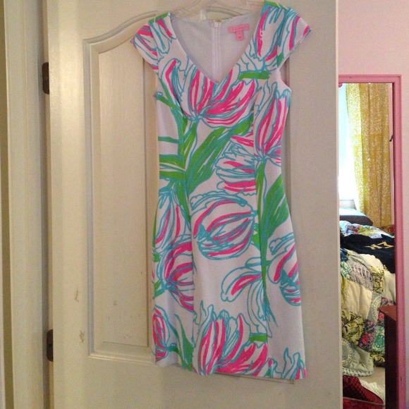 Lilly pulitzer dress.