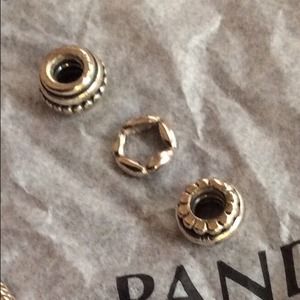 ✨Pandora 3 charms✨