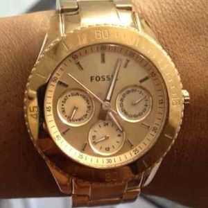 Gold rose fossil watch