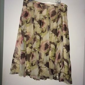 Perfect for Spring skirt