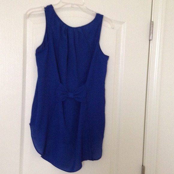 NWOT back bow top - S