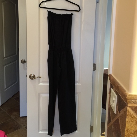 Black linen  jumpsuit NWOT