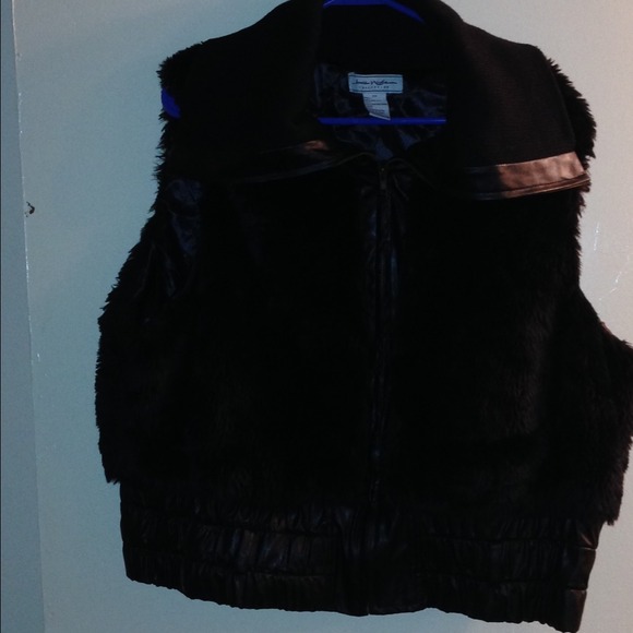 SOLD - Picture 3 of 4