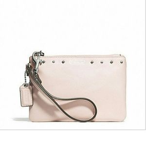 COACH Darby Shell Pink Wristlet clutch purse