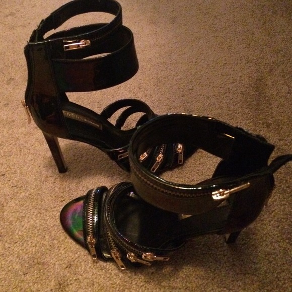 Black glossy bcbgeneration shoes