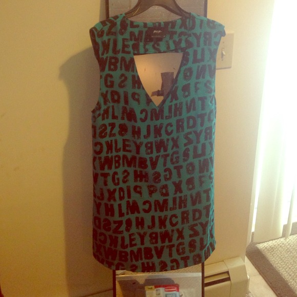 Nasty gal med NWT alphabet shift dress
