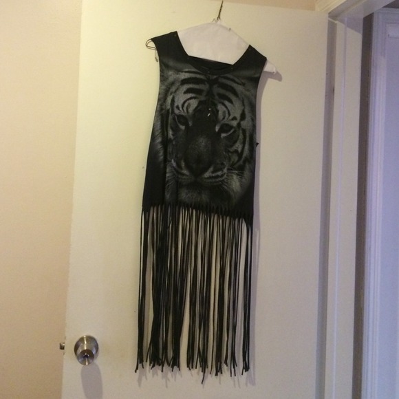 Forever 21 fringe top.