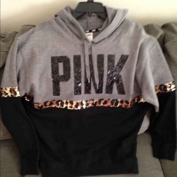 NWOT sz M leopard bling pullover VS PINK