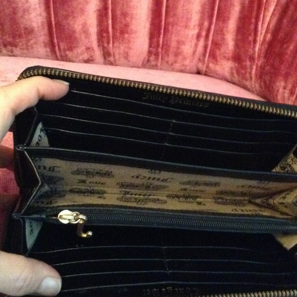 JUICY COUTURE  WALLET - Picture 3 of 4