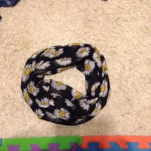 Infinty scarf