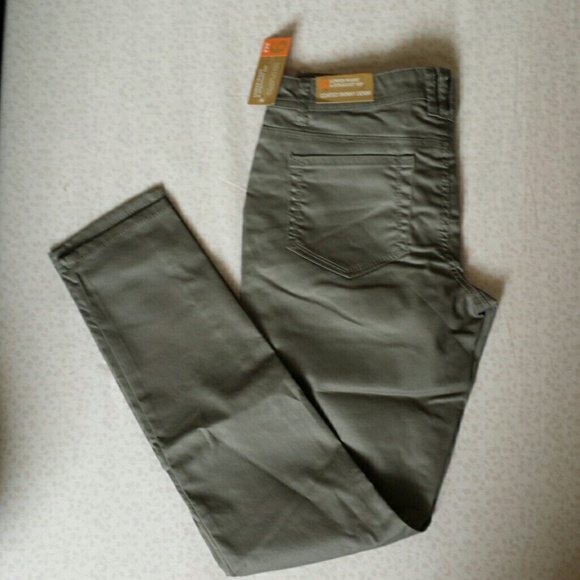 BNWT gray skinny jeans