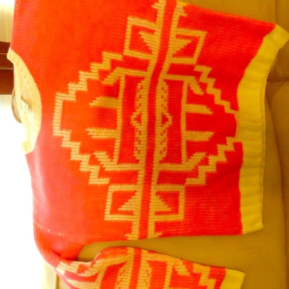 Forever 21 sweater size small