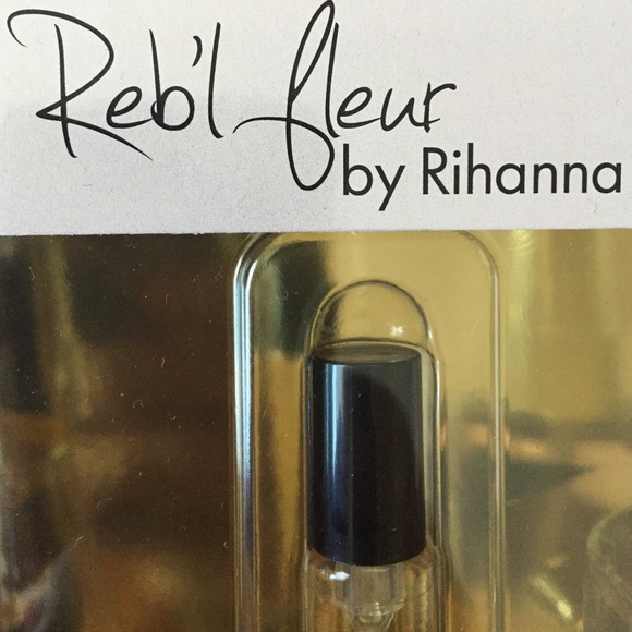Reb'l Fleur by Rihanna - Picture 3 of 3