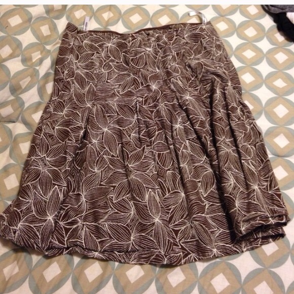 Brown skirt