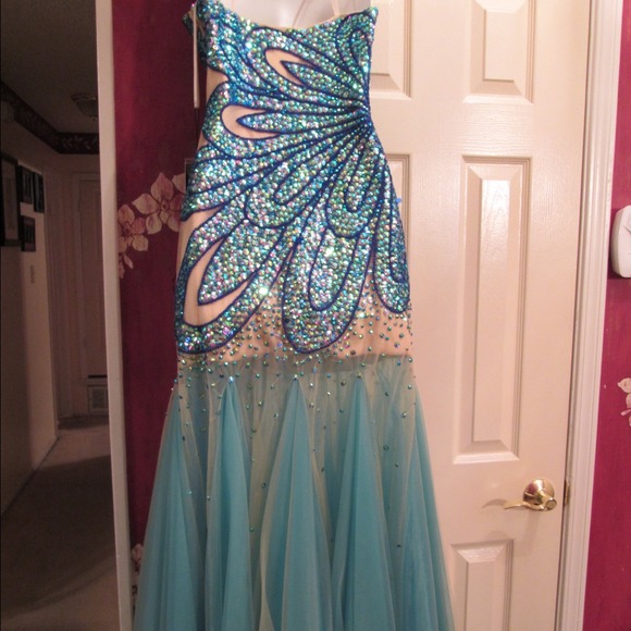 Vienna Genuine New Turquoise-Blue Beaded Mermaid 6 - Picture 4 of 4