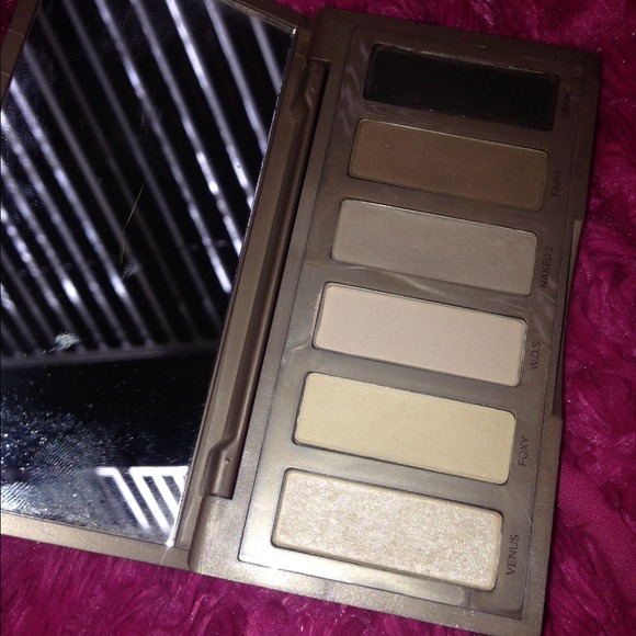 Naked basics - Picture 2 of 2