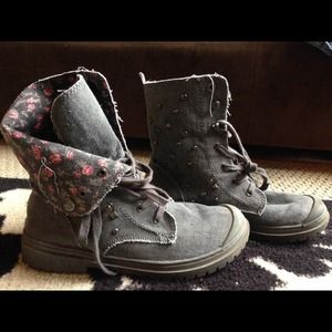 Roxy Booties