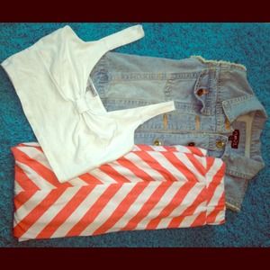 Basic white crop & long striped skirt & Jean vest.