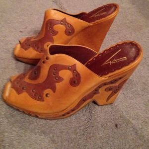 Dressy sandals